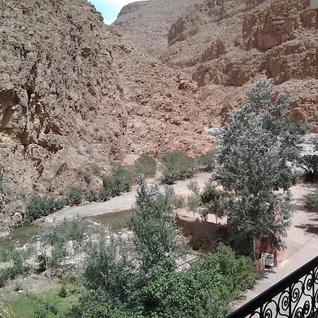 Hotel Restaurant La Gazelle De Dades Akhendachou n'Ait Ouffi Exterior photo
