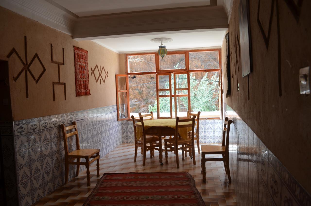 Hotel Restaurant La Gazelle De Dades Akhendachou n'Ait Ouffi Exterior photo